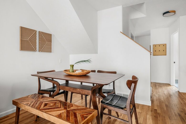 Japandi on Eighth | Three Bedroom near downtown, beach, and wineries! - Traverse City, Michigan