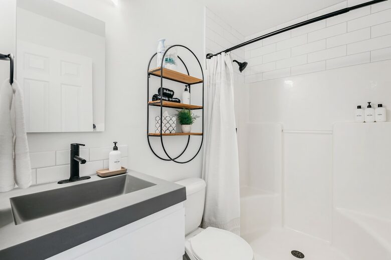 Japandi on Eighth | Three Bedroom near downtown, beach, and wineries! - Traverse City, Michigan