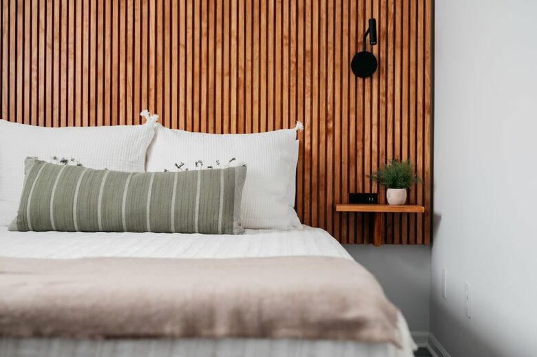 Japandi on Eighth | Three Bedroom near downtown, beach, and wineries! - Traverse City, Michigan