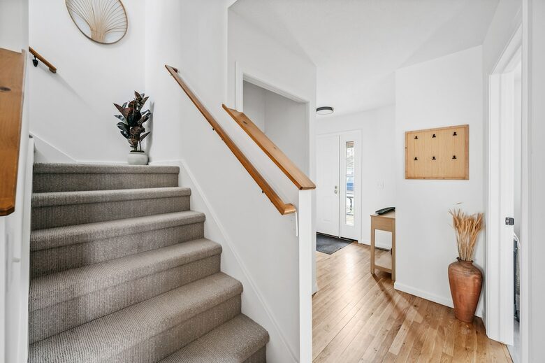 Japandi on Eighth | Three Bedroom near downtown, beach, and wineries! - Traverse City, Michigan