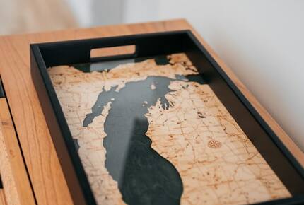 Japandi on Eighth | Three Bedroom near downtown, beach, and wineries! - Traverse City, Michigan