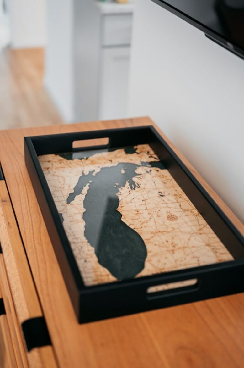 Japandi on Eighth | Three Bedroom near downtown, beach, and wineries! - Traverse City, Michigan