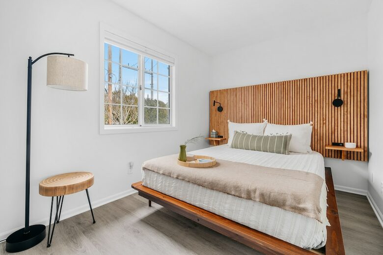 Japandi on Eighth | Three Bedroom near downtown, beach, and wineries! - Traverse City, Michigan