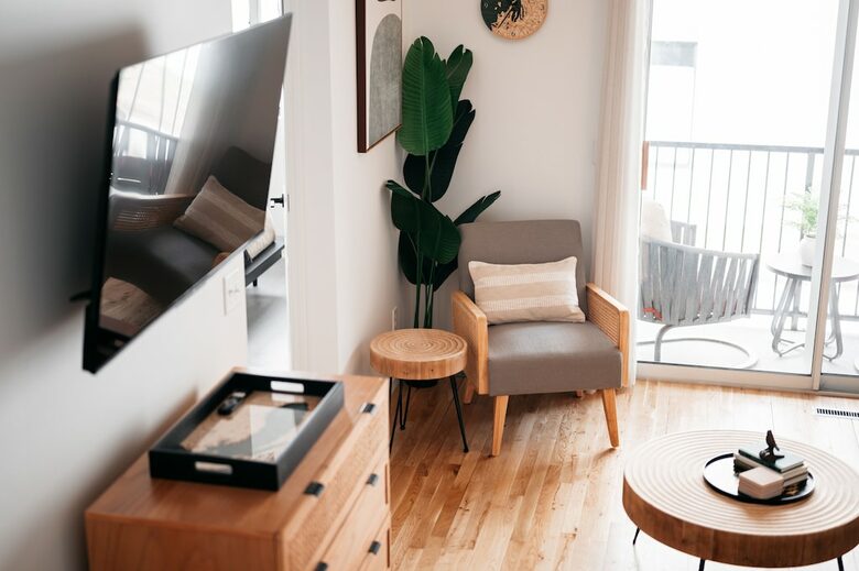 Japandi on Eighth | Three Bedroom near downtown, beach, and wineries! - Traverse City, Michigan