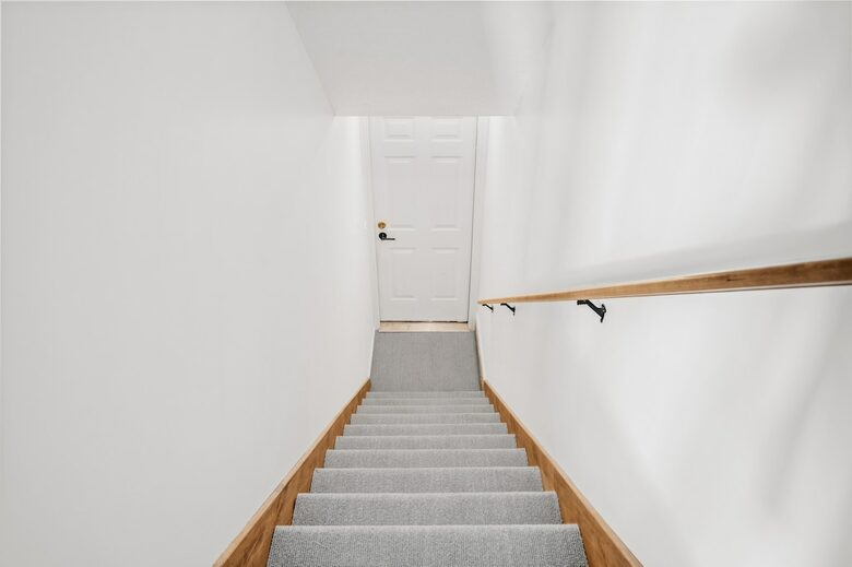 Japandi on Eighth | Three Bedroom near downtown, beach, and wineries! - Traverse City, Michigan