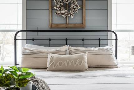 Hygge at Walnut Three Bedroom Chic Townhouse - Traverse City, Michigan