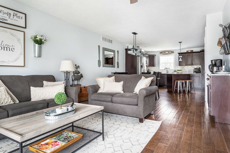 Hygge at Walnut Three Bedroom Chic Townhouse - Traverse City, Michigan