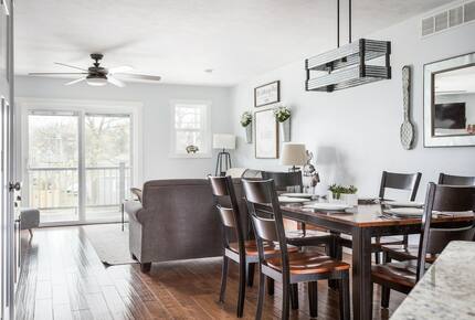 Hygge at Walnut Three Bedroom Chic Townhouse - Traverse City, Michigan