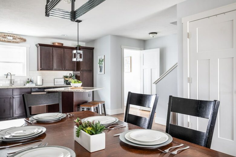 Hygge at Walnut Three Bedroom Chic Townhouse - Traverse City, Michigan