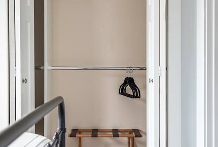 Hygge at Walnut Three Bedroom Chic Townhouse - Traverse City, Michigan