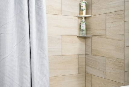 Hygge at Walnut Three Bedroom Chic Townhouse - Traverse City, Michigan