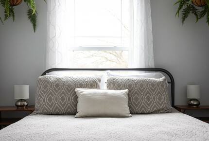 Hygge at Walnut Three Bedroom Chic Townhouse - Traverse City, Michigan