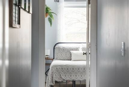 Hygge at Walnut Three Bedroom Chic Townhouse - Traverse City, Michigan