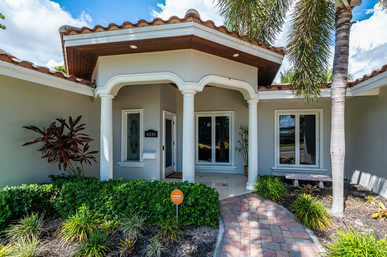 Fort Lauderdale’s Sunset Paradise on the Water - Fort Lauderdale, Florida