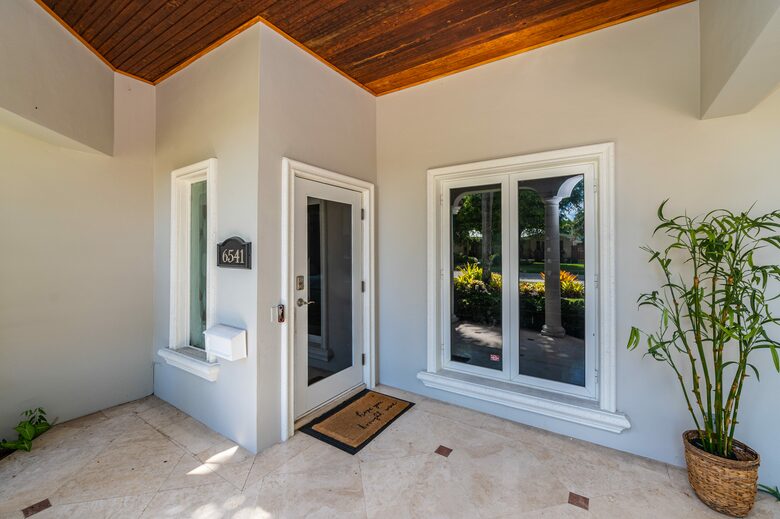 Fort Lauderdale’s Sunset Paradise on the Water - Fort Lauderdale, Florida