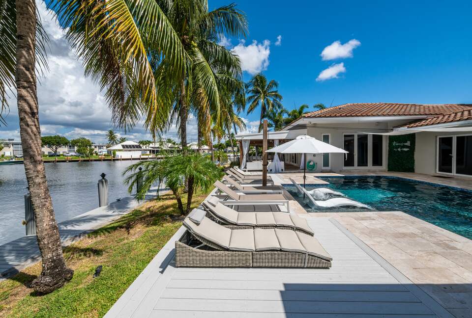 Fort Lauderdale’s Sunset Paradise on the Water - Fort Lauderdale, Florida