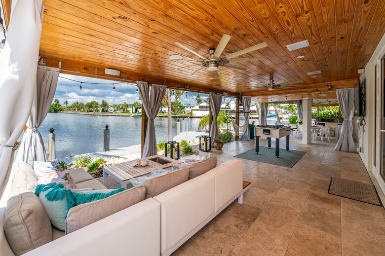 Fort Lauderdale’s Sunset Paradise on the Water - Fort Lauderdale, Florida