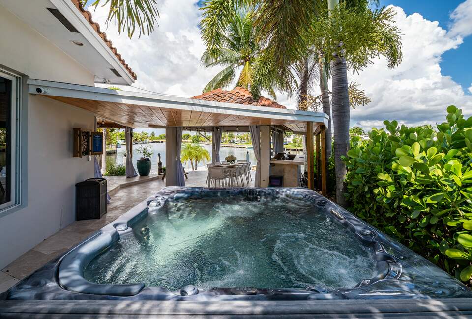 Fort Lauderdale’s Sunset Paradise on the Water - Fort Lauderdale, Florida