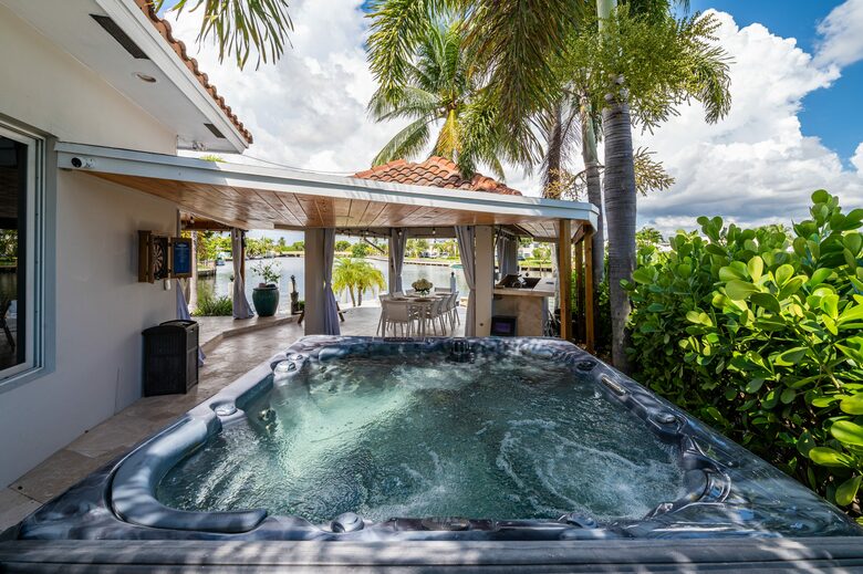 Fort Lauderdale’s Sunset Paradise on the Water - Fort Lauderdale, Florida