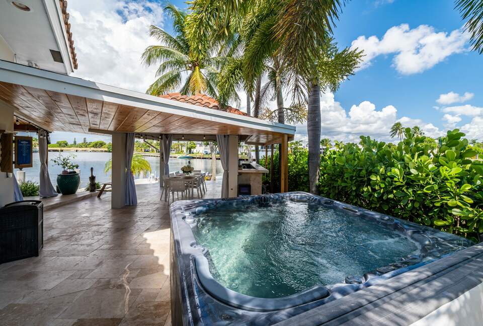 Fort Lauderdale’s Sunset Paradise on the Water - Fort Lauderdale, Florida