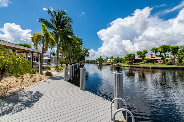 Fort Lauderdale’s Sunset Paradise on the Water - Fort Lauderdale, Florida