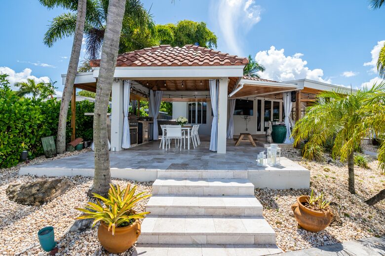 Fort Lauderdale’s Sunset Paradise on the Water - Fort Lauderdale, Florida