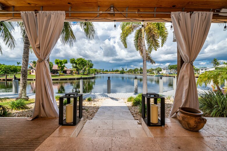 Fort Lauderdale’s Sunset Paradise on the Water - Fort Lauderdale, Florida