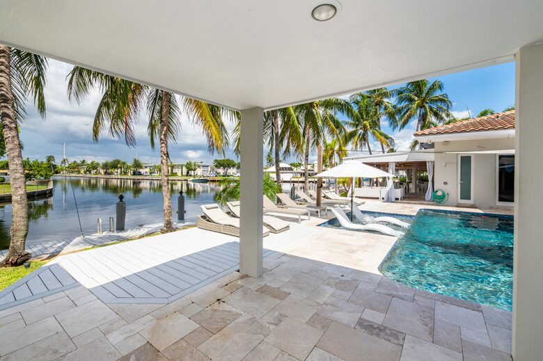 Fort Lauderdale’s Sunset Paradise on the Water - Fort Lauderdale, Florida