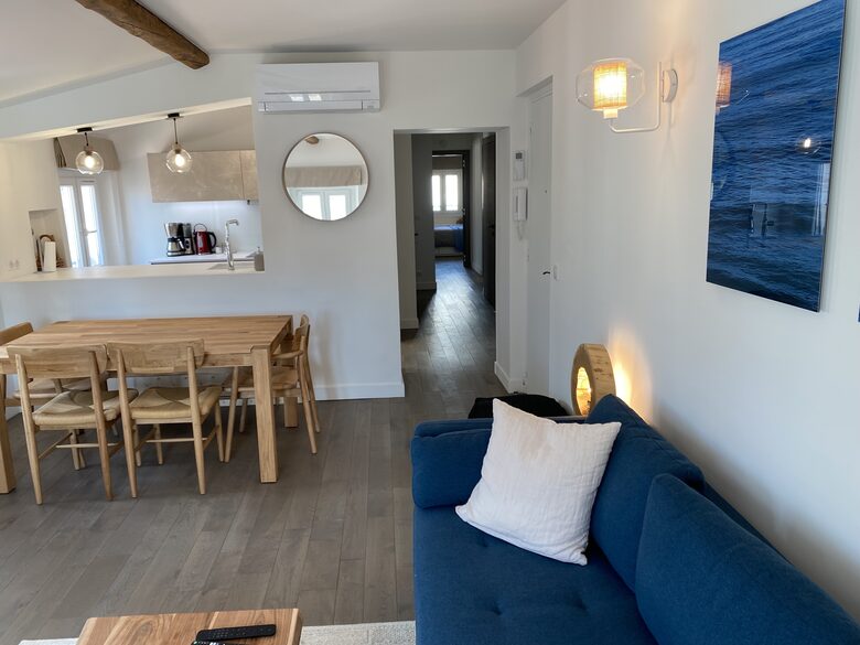 Rare Three Bedroom in Old Antibes - Antibes, France