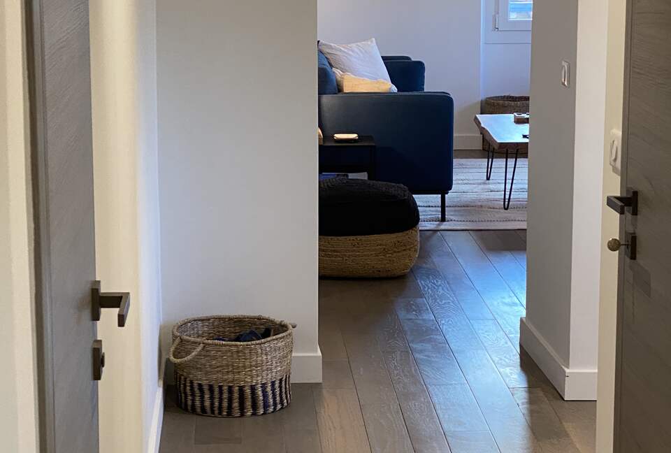 Rare Three Bedroom in Old Antibes - Antibes, France