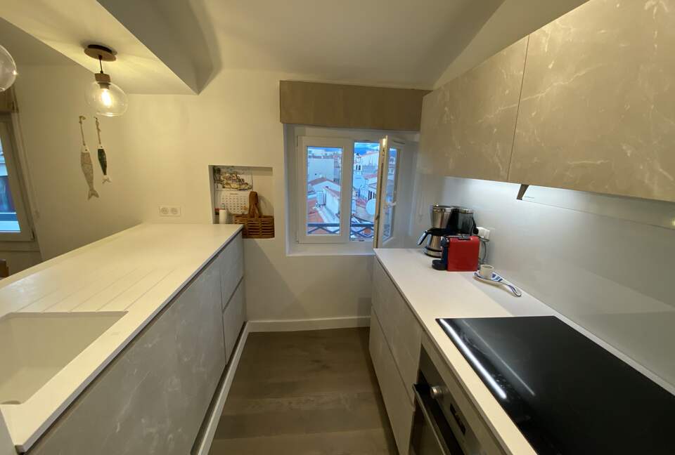 Rare Three Bedroom in Old Antibes - Antibes, France