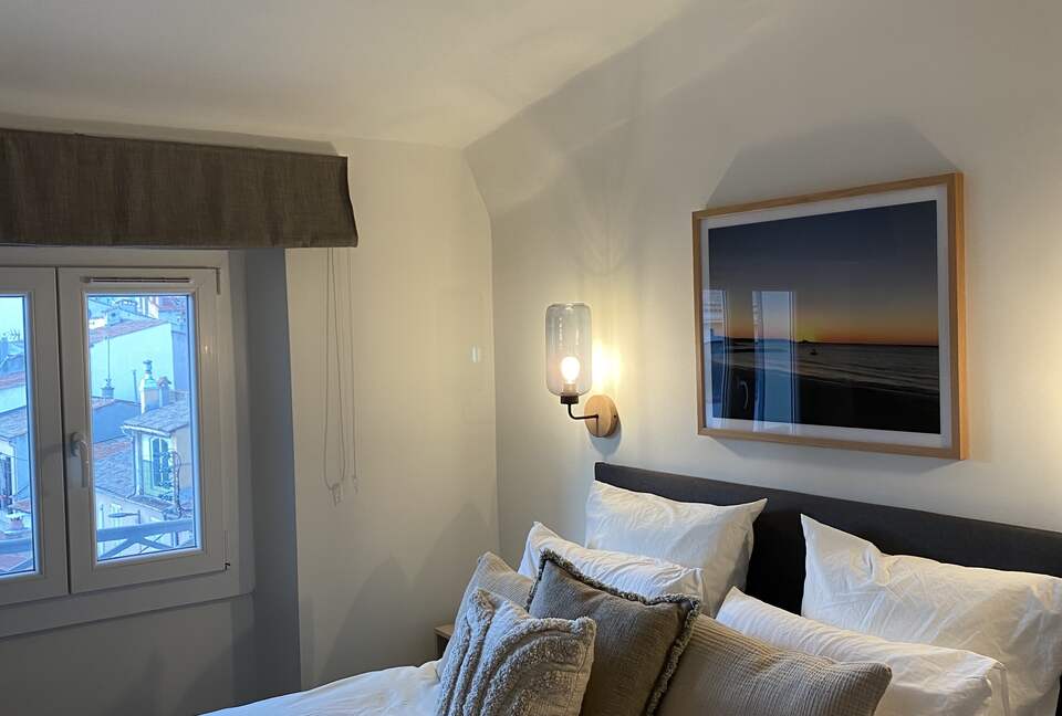 Rare Three Bedroom in Old Antibes - Antibes, France