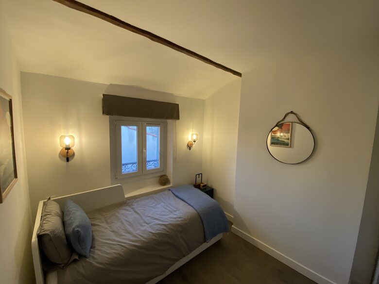 Rare Three Bedroom in Old Antibes - Antibes, France