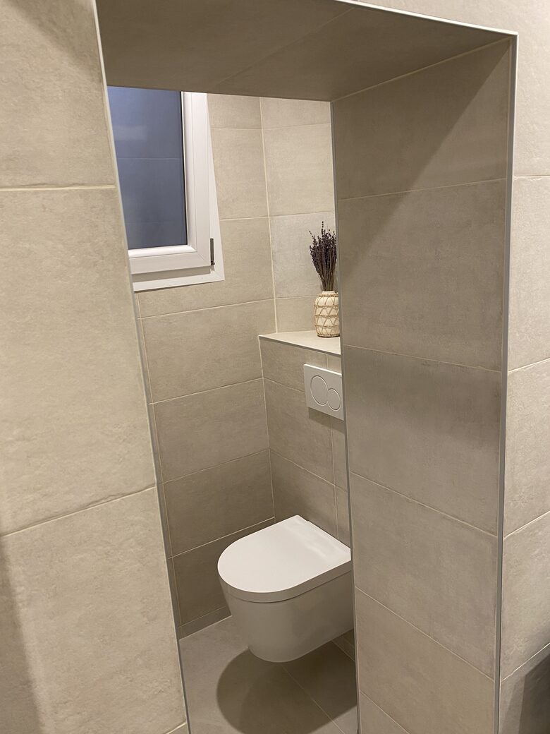 Rare Three Bedroom in Old Antibes - Antibes, France