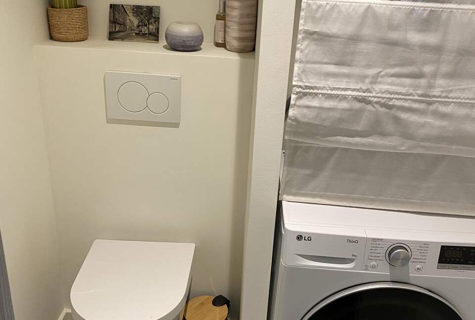 Rare Three Bedroom in Old Antibes - Antibes, France