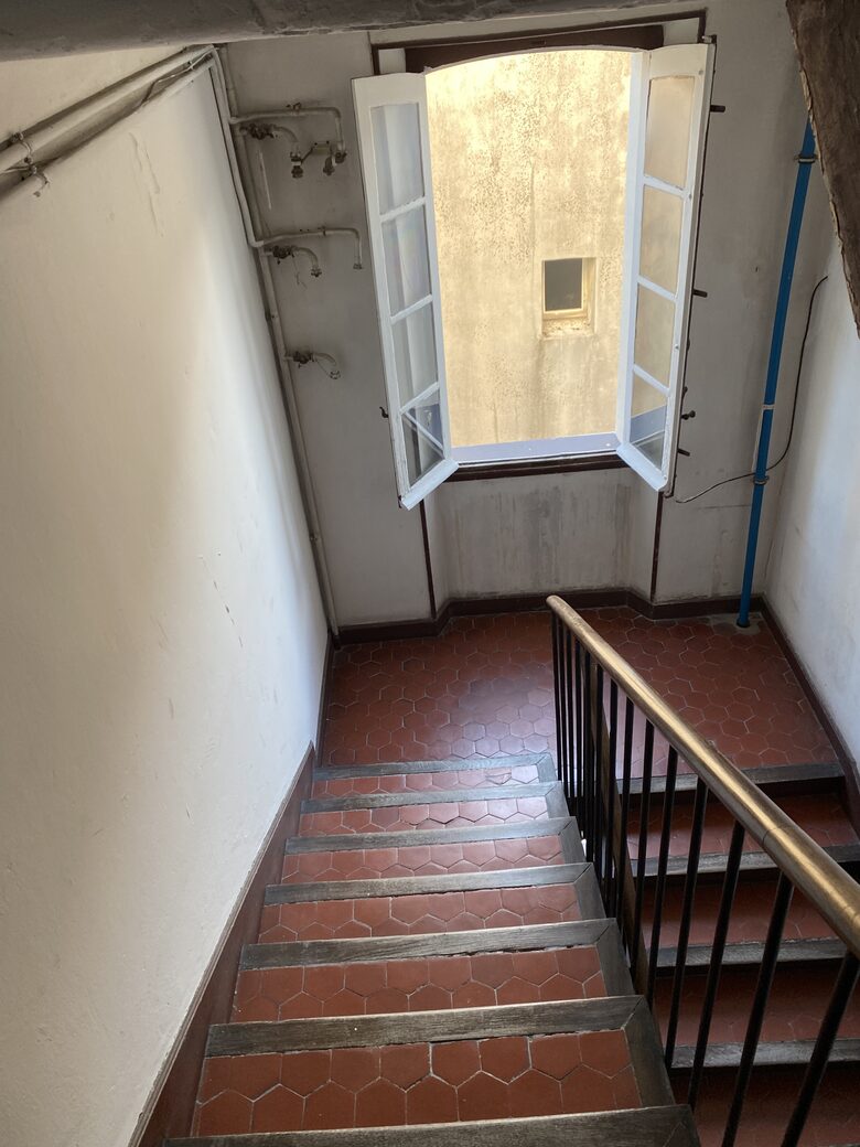 Rare Three Bedroom in Old Antibes - Antibes, France