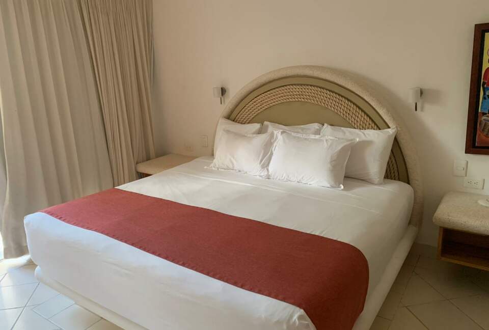 Las Villas Akumal - 2 Bedroom Oceanfront - Tulum, Mexico