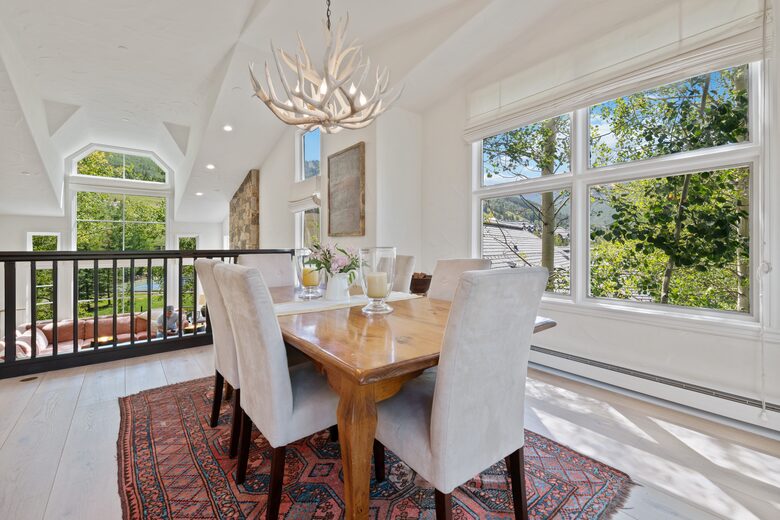 Dine Together Overlooking Spectacular Down-Valley Views