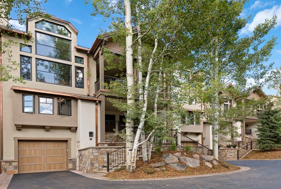 Luxury Rocky Mountain Ski-In/Ski-Out Townhome - Beaver Creek, Colorado