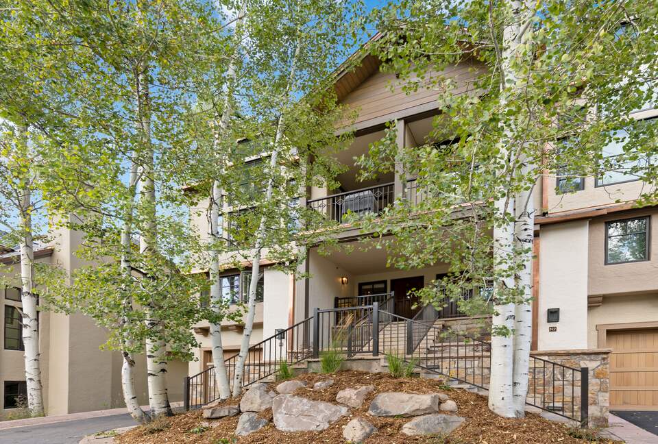 Luxury Rocky Mountain Ski-In/Ski-Out Townhome - Beaver Creek, Colorado
