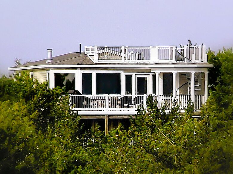 Barnegat Light Ocean Front Shore House - Barnegat Light, New Jersey