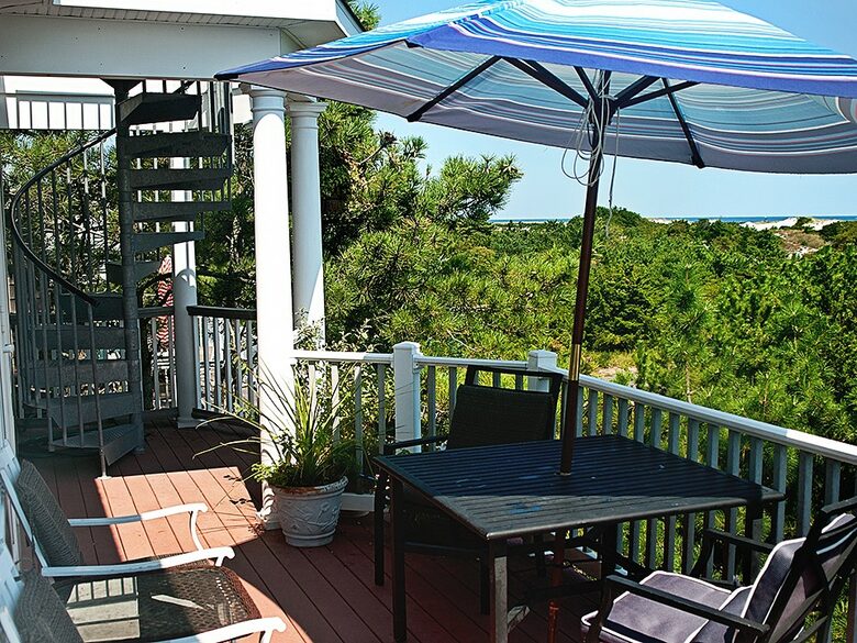 Barnegat Light Ocean Front Shore House - Barnegat Light, New Jersey