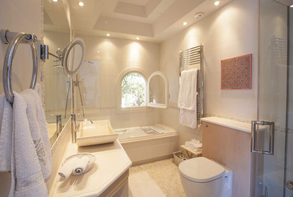 Villa Yeraki (R) - Corfu, Greece