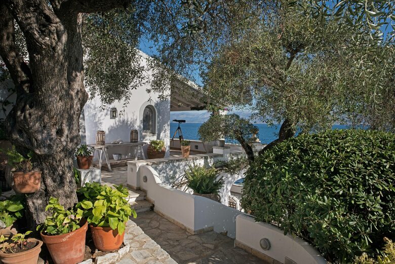 Villa Yeraki (R) - Corfu, Greece