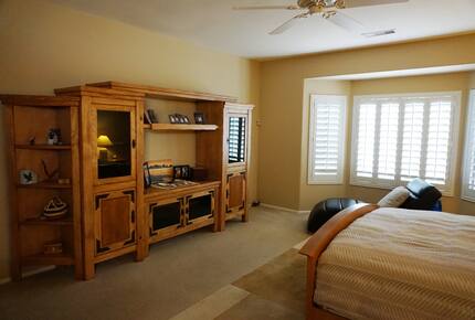 Spacious Golf Course Home - Surprise, Arizona