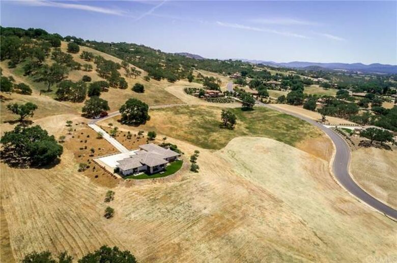 Paso de los Amigos - Templeton, California