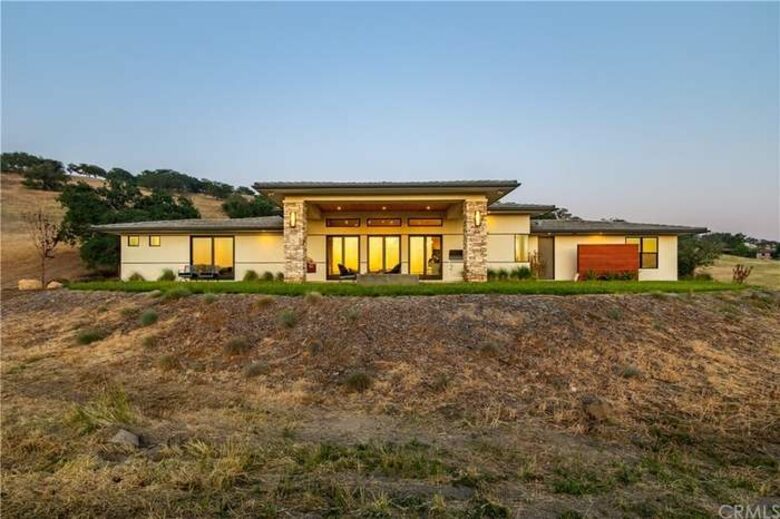 Paso de los Amigos - Templeton, California