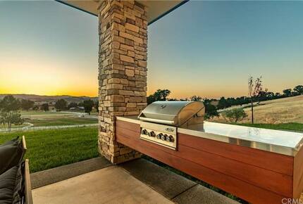 Paso de los Amigos - Templeton, California