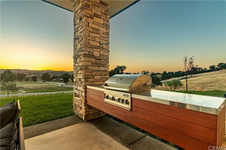 Paso de los Amigos - Templeton, California