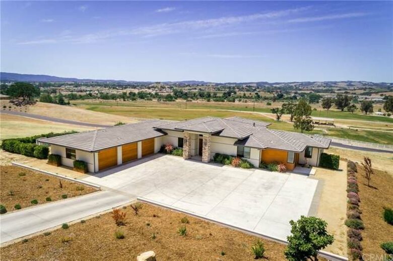 Paso de los Amigos - Templeton, California